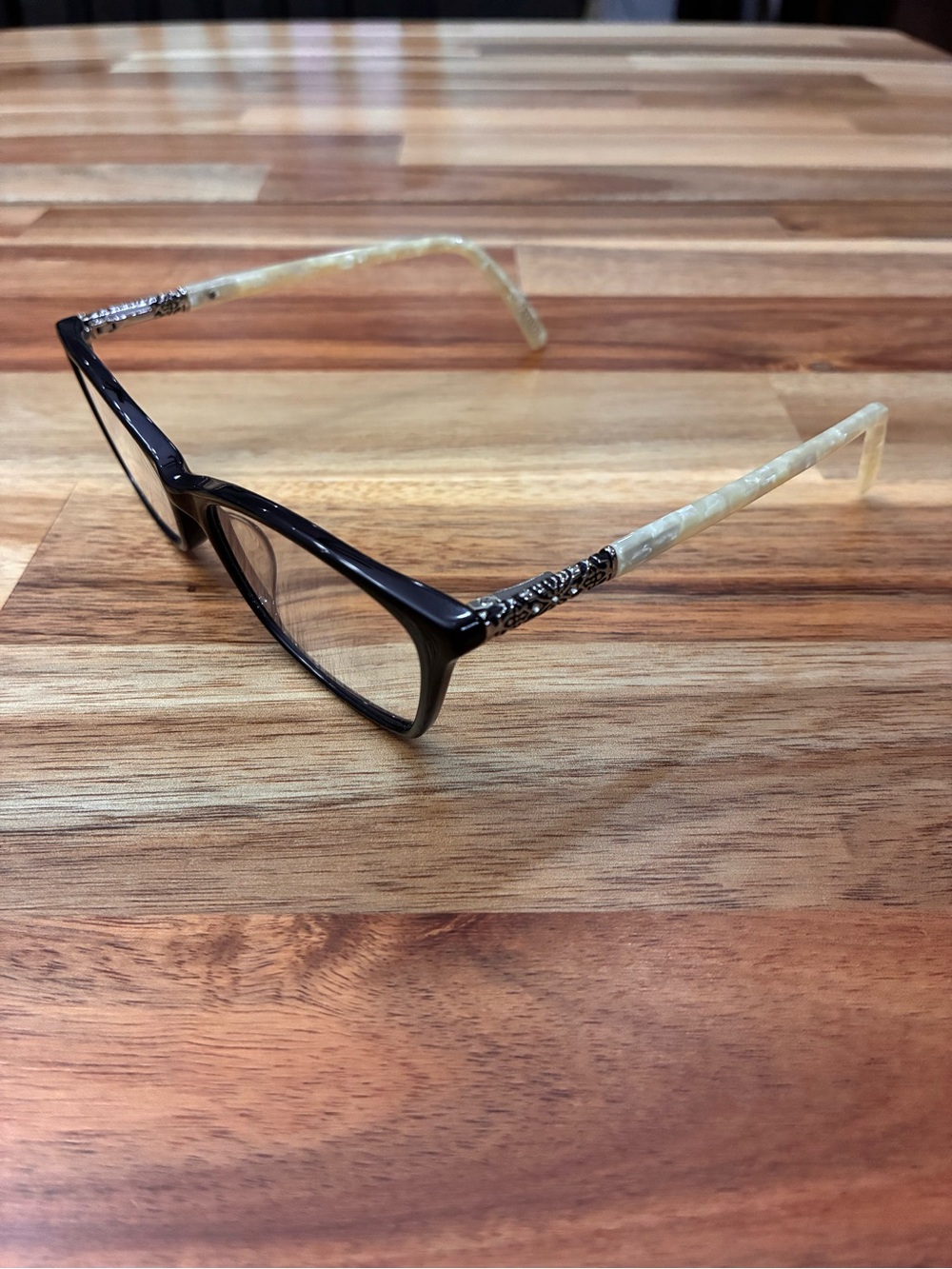 XOXO Eyeglasses Glasses Frames Barcelona Jet Cat Eye Black Pearl White 52-16-135 - Picture 4 of 16